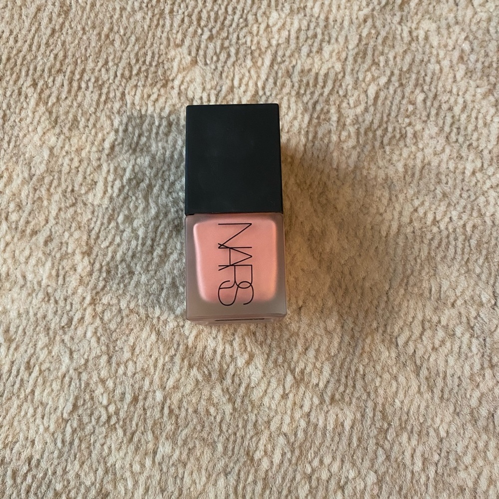 NARS liquid blush - orgasm
